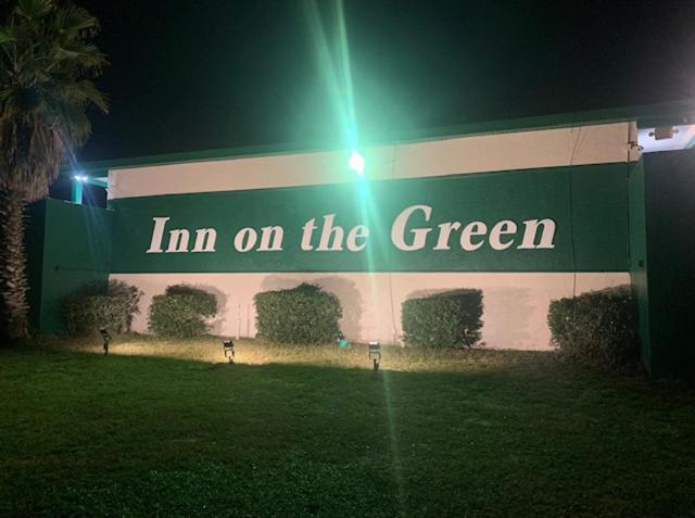 Inn On The Green Florida Tavares Exterior photo